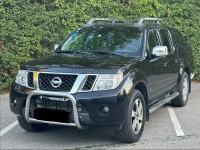 Gebraucht Nissan Navara 231 PS (169 kW) 2011 Schwarz Pickup