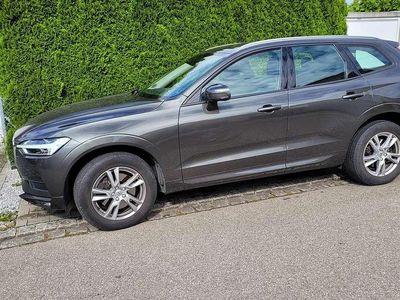 Gebraucht Volvo XC60 Momentum 190 PS (139 kW) 2019 Schwarz SUV