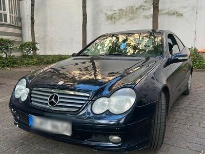 Mercedes C180