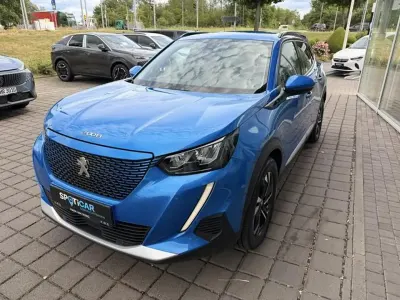Gebraucht Peugeot e-2008 100 kW (136 PS) 2022 Blau SUV
