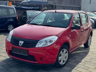 Rot "passion" Gebraucht 2010 Dacia Sandero Basis Kleinwagen | 2.299 € (Etwas zu teuer)