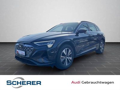 Gebraucht Audi Q8 e-tron Advanced Plus 300 kW (408 PS) 2024 Manhattangrau metallic (metallic) SUV