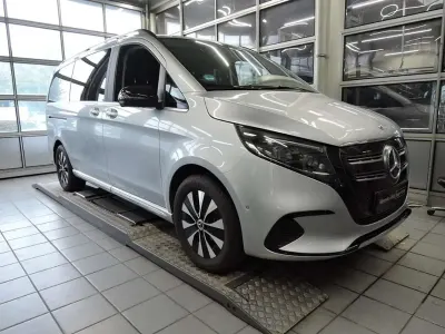 Gebraucht Mercedes EQV250 Long Avantgarde 150 kW (204 PS) 2025 Silber Van / Kleinbus