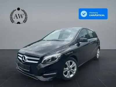 Gebraucht Mercedes B200 Business 156 PS (114 kW) 2018 Schwarz Kleinwagen