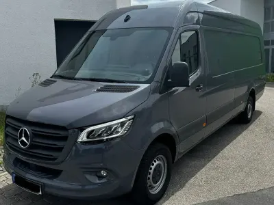 Gebraucht Mercedes Sprinter 190 PS (139 kW) 2021 Grau Van