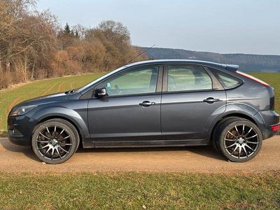 Gebraucht Ford Focus Titanium 145 PS (106 kW) 2009 Grau Limousine