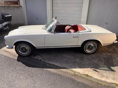Gebraucht Mercedes 230 150 PS (110 kW) 1966 Weiß Cabrio