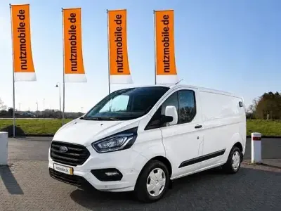Gebraucht Ford Transit Custom Trend 131 PS (96 kW) 2022 Weiß Van / Kleinbus