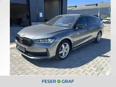Gebraucht Skoda Superb SportLine 193 PS (141 kW) 2025 Graphitegrau metallic Kombi