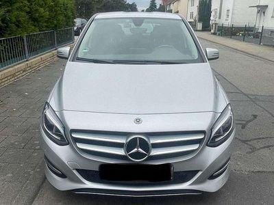 Mercedes B180