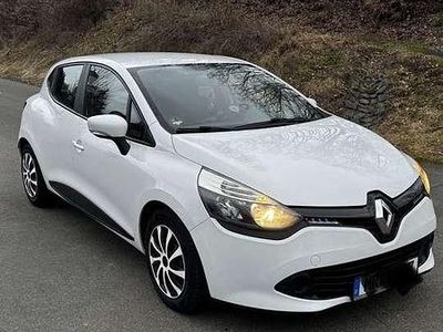 Gebraucht Renault Clio IV Expression 75 PS (55 kW) 2014 Weiß Kleinwagen
