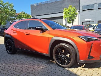 Lexus UX 250h