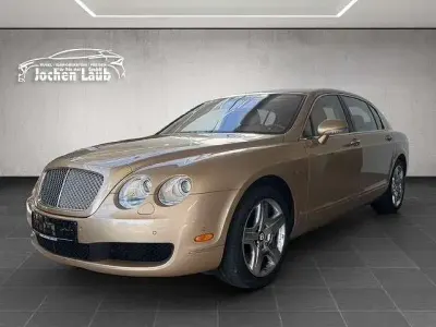 Gebraucht Bentley Continental Flying Spur 559 PS (411 kW) 2006 Gold Limousine