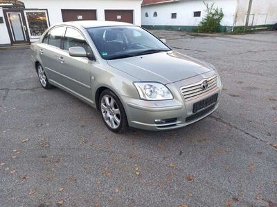 gebraucht Toyota Avensis 2.0 VVT-i TUV NEU!