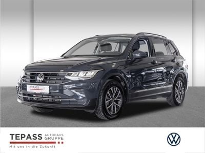 Gebraucht VW Tiguan Life 150 PS (110 kW) 2023 Grau SUV