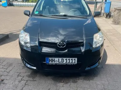 Gebraucht Toyota Auris 97 PS (71 kW) 2009 Grün Kleinwagen