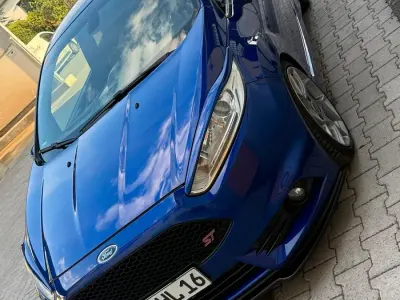 Gebraucht Ford Fiesta Performance Edition 210 PS (154 kW) 2013 Blau Kleinwagen