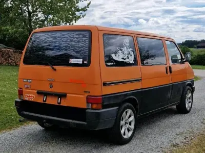 Usado VW Transporter 110 CV (80 kW) 1995 Naranja Van