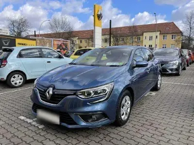 Gebraucht Renault Mégane IV Intens 101 PS (74 kW) 2017 Blau Limousine