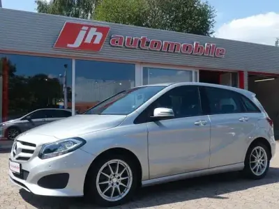 Gebraucht Mercedes B200 156 PS (114 kW) 2017 Silber Kleinwagen
