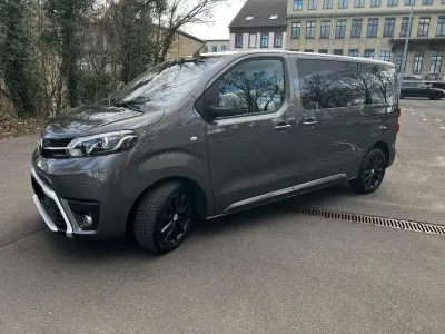 Gebraucht Toyota Proace Verso Executive 177 PS (130 kW) 2020 Grau Kombi