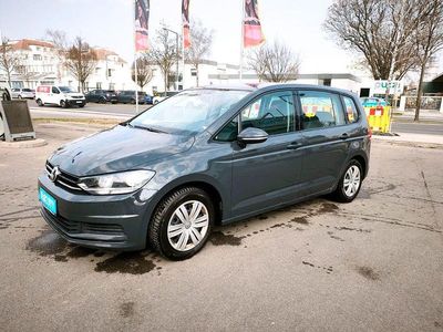 Usata VW Touran Comfortline 116 CV (85 kW) 2020 Grigio Monovolume
