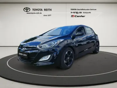 Gebraucht Hyundai i30 120 PS (88 kW) 2013 Schwarz Limousine