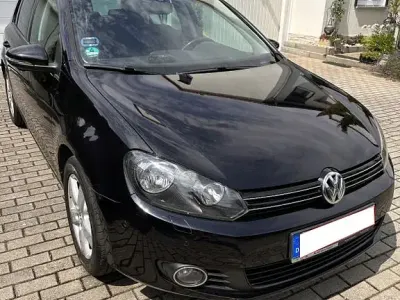 Gebraucht VW Golf VI Team 80 PS (58 kW) 2010 Schwarz Limousine