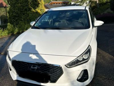 gebraucht Hyundai i30 1.6 CRDi DCT Premium Automatik