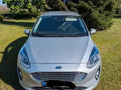 Gebraucht Ford Fiesta Titanium 101 PS (74 kW) 2017 Grau Kleinwagen