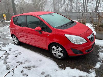 Gebraucht Opel Meriva 101 PS (74 kW) 2011 Rot Van / Kleinbus