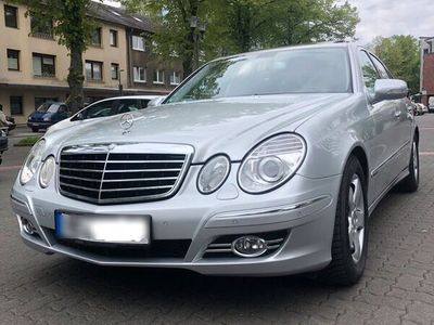 gebraucht Mercedes E200 Avantgarde Navi Teil Leder EGSD Automatik