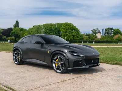 Usata Ferrari Purosangue 725 CV (533 kW) 2024 Grigio SUV