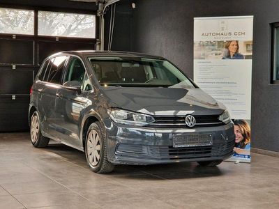Second-hand VW Touran Trendline 110 CP (80 kW) 2016 Gri Monovolum