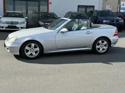 Gebraucht Mercedes SLK200 163 PS (119 kW) 2002 Silber Cabrio