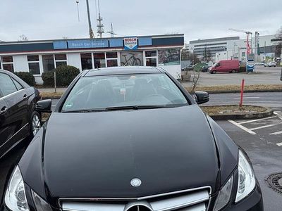 Schwarz Gebraucht 2011 Mercedes E220 Coupé | 9.800 € (Guter Preis)