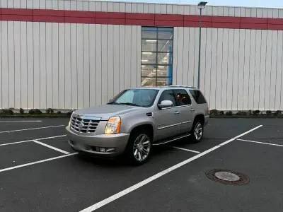 Gebraucht Cadillac Escalade 407 PS (299 kW) 2007 Grau SUV