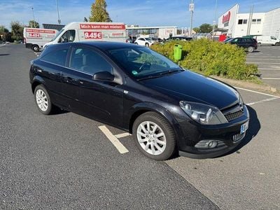Opel Astra GTC