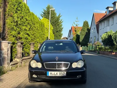 Gebraucht Mercedes C320 Avantgarde 218 PS (160 kW) 2003 Schwarz Limousine