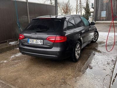 Gebraucht Audi A4 Ambition 177 PS (130 kW) 2014 Grau Kombi