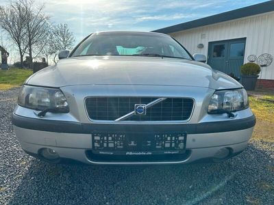 gebraucht Volvo S60 Lim. 2.4 Klima .Tüv bis 07.2024 .170 ps.