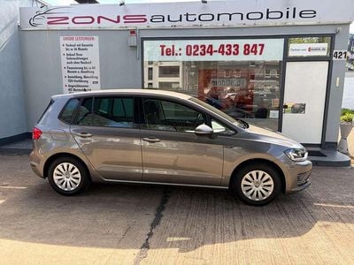 Usado VW Golf Sportsvan 125 HP (91 kW) 2015 Cinzento Monovolume