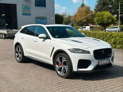 Usata Jaguar F-Pace SVR 551 CV (405 kW) 2020 Bianco SUV