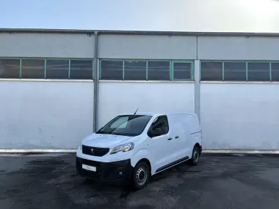 Gebraucht Peugeot Expert 144 PS (105 kW) 2023 Weiß Van