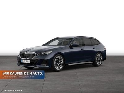 Gebraucht BMW 540 Comfort Edition 286 PS (210 kW) 2025 Carbonschwarz metallic Kombi