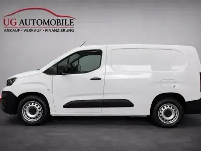 Gebraucht Peugeot Partner 102 PS (75 kW) 2022 Weiß Van / Kleinbus