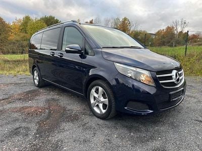 Mercedes V220