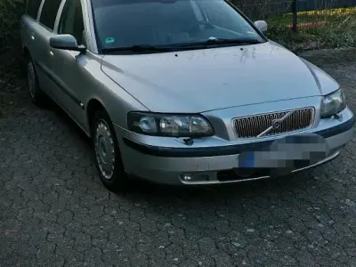 Używany Volvo V70 250 KM (183 kW) 2004 Srebrny Kombi