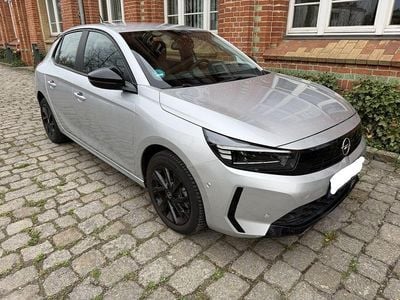 Gebraucht Opel Corsa Basis 101 PS (74 kW) 2024 Silber Kleinwagen