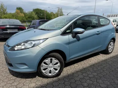 Gebraucht Ford Fiesta Trend 97 PS (71 kW) 2009 Blau Limousine